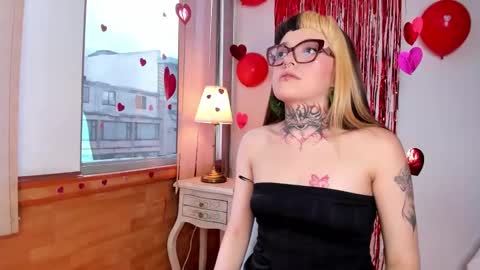 Snapshot of agata_volkov chatting on February 14, 2026, 8:27 pm Agata Volkov online show from February 14, 2026, 8:27 pm