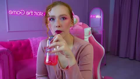 Snapshot of agatafoxley chatting on September 23, 2025, 6:44 pm AgataFoxley online show from September 23, 2025, 6:44 pm