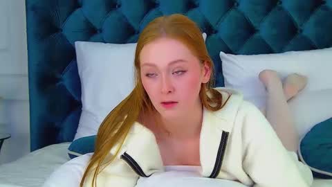 Snapshot of agatafoxley chatting on September 28, 2025, 8:09 am AgataFoxley online show from September 28, 2025, 8:09 am