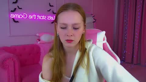 Snapshot of agatafoxley chatting on November 3, 2025, 7:09 am AgataFoxley online show from November 3, 2025, 7:09 am