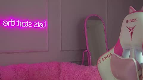 Snapshot of agatafoxley chatting on November 24, 2025, 7:35 pm AgataFoxley online show from November 24, 2025, 7:35 pm