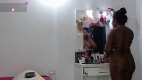 Snapshot of agatasexyxx chatting on March 1, 2026, 6:15 am independent model online show from March 1, 2026, 6:15 am