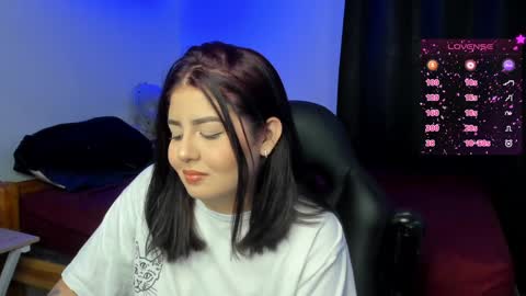 Snapshot of agatha_riccie chatting on February 2, 2025, 7:20 am Cat online show from February 2, 2025, 7:20 am
