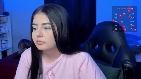 Cat online show from January 19, 2026, 7:12 am