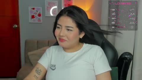 Cat online show from April 3, 2026, 3:59 am