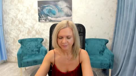 Snapshot of agathaklouin chatting on January 30, 2025, 7:04 pm Agatha online show from January 30, 2025, 7:04 pm