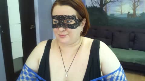 AgilaMipo online show from May 11, 2026, 4:51 am