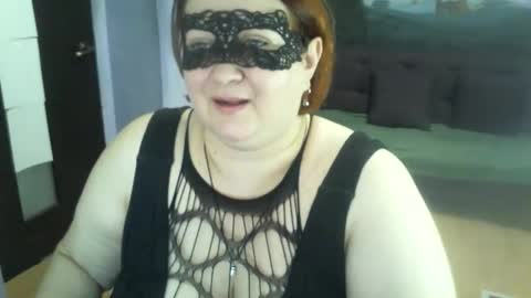 AgilaMipo online show from May 12, 2026, 6:32 am