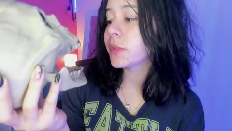  ines  online show from September 19, 2025, 1:34 pm