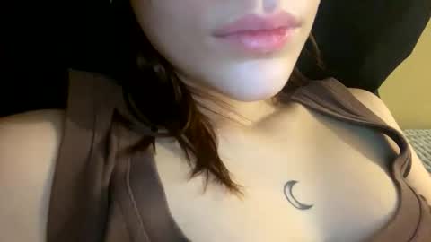 Snapshot of agnes_your chatting on October 4, 2025, 7:34 pm Agnes online show from October 4, 2025, 7:34 pm