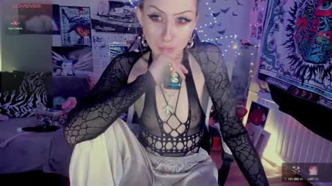 Snapshot of agonygirlxxx chatting on January 26, 2025, 3:38 am Evexxxx EX KKKRARE online show from January 26, 2025, 3:38 am