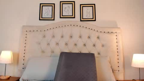 ahsly_ms online show from May 27, 2026, 1:57 am