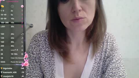 Snapshot of ahtena chatting on February 4, 2025, 10:43 am Ahtena online show from February 4, 2025, 10:43 am