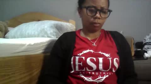 Aicha boobs online show from May 5, 2026, 4:04 pm