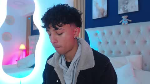 Aiden online show from April 7, 2026, 12:49 pm