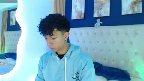 Aiden online show from April 17, 2026, 1:03 pm