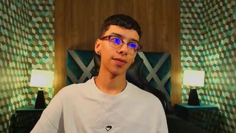 aiden_royce online show from November 2, 2025, 11:07 pm