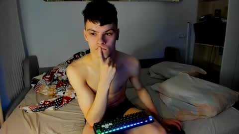 Aiden Sensual online show from March 5, 2026, 4:08 am