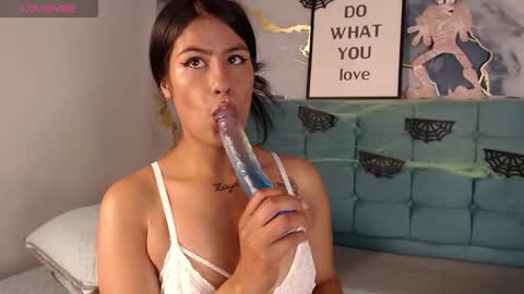 Ailyn online show from October 31, 2025, 4:41 pm