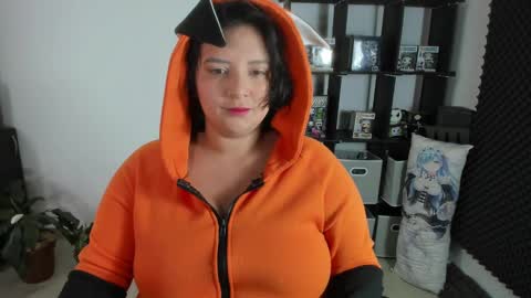 Catalina online show from December 30, 2024, 12:09 pm