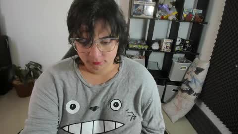 Catalina online show from February 6, 2025, 1:32 pm