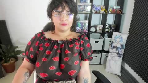 Catalina online show from February 16, 2025, 12:54 pm