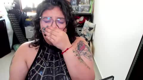 Catalina online show from October 17, 2025, 1:57 pm