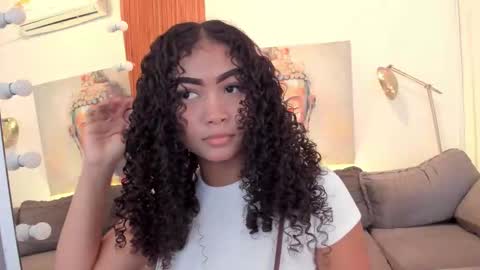 Alisson online show from November 20, 2025, 9:03 pm