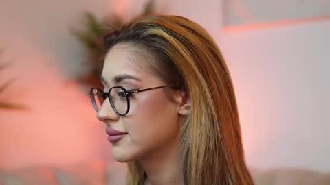  Aileen  online show from October 21, 2025, 6:41 pm