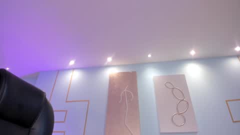  AILEEN VEGA  online show from January 10, 2025, 2:25 am