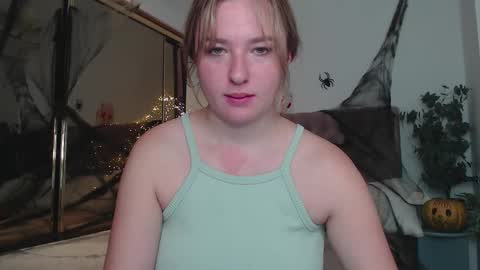 Alisa online show from October 25, 2025, 6:54 am