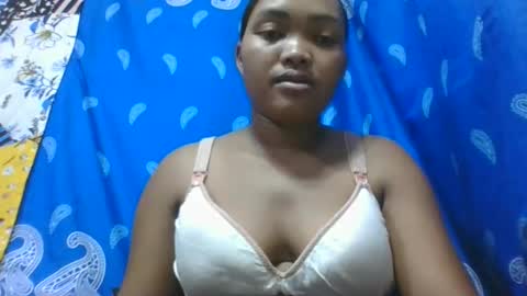 Snapshot of aimealdy chatting on February 19, 2026, 8:43 am aimealdy online show from February 19, 2026, 8:43 am