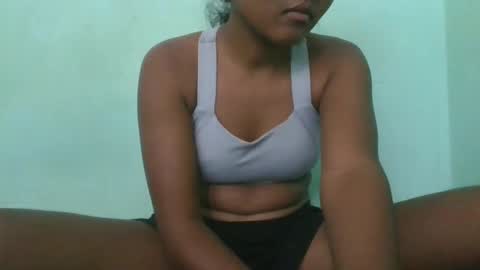 Snapshot of aimeamour chatting on March 5, 2025, 2:23 pm aimeamour online show from March 5, 2025, 2:23 pm