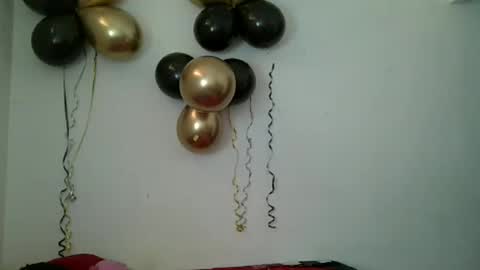 J  online show from April 15, 2026, 6:48 pm