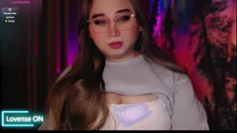Snapshot of airisredfield_ chatting on June 1, 2026, 12:51 pm Goddess Airis online show from June 1, 2026, 12:51 pm