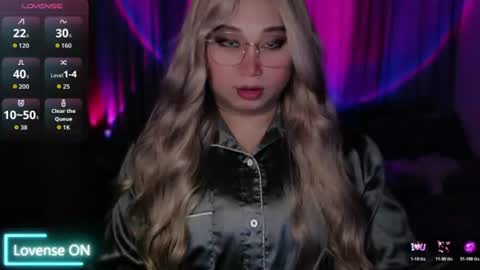 Snapshot of airisredfield_ chatting on July 4, 2026, 2:12 pm Goddess Airis online show from July 4, 2026, 2:12 pm
