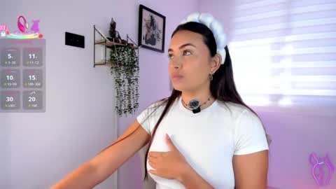 Aisha online show from July 10, 2026, 7:49 pm