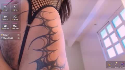 aisha online show from February 5, 2026, 9:52 pm