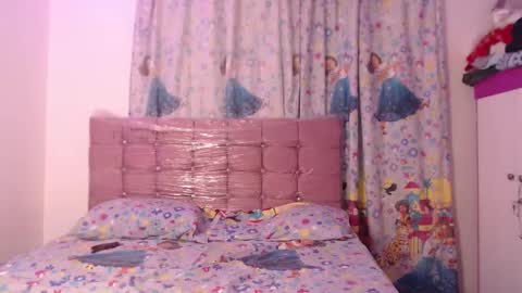 Aisha online show from December 13, 2025, 9:09 pm