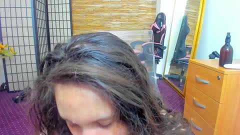 Aisha online show from February 27, 2026, 5:18 am