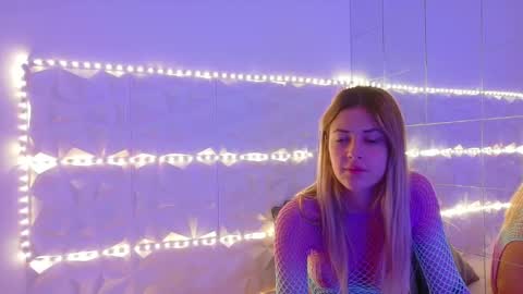 Aisha online show from September 29, 2025, 5:01 am