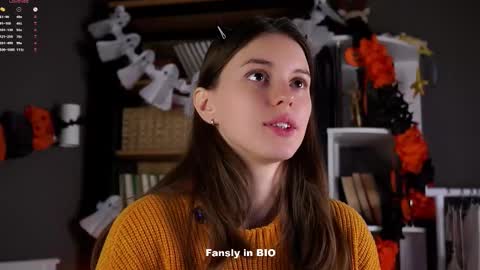 Aliza online show from October 28, 2025, 1:31 am