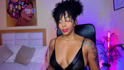 Aitana Brown online show from March 9, 2026, 9:52 pm