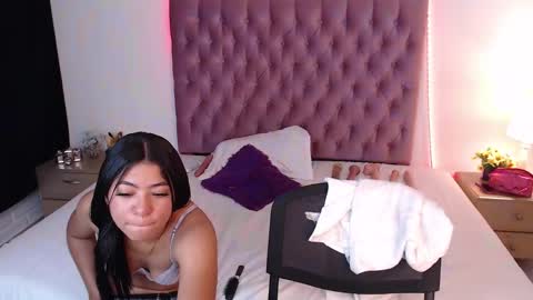 AIXA  online show from January 16, 2025, 10:44 pm