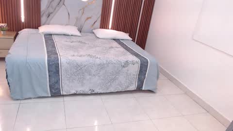 AIXA  online show from September 17, 2025, 12:07 pm