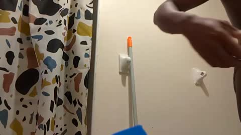 aj297914 online show from November 19, 2025, 9:37 pm