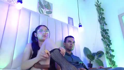 aji_golds online show from April 24, 2026, 8:22 pm