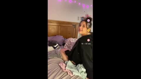 ajsquirts online show from November 8, 2025, 7:52 am