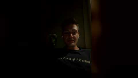 ajtrackbeast23 online show from June 24, 2026, 5:28 am