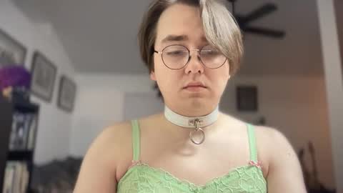 Snapshot of ajuliebellelemons chatting on February 12, 2026, 1:22 am JullieBelleLemons online show from February 12, 2026, 1:22 am